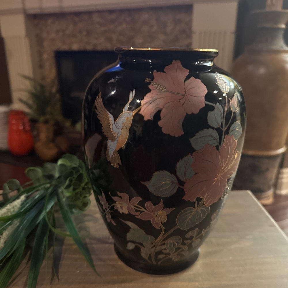 Kutani ware vase flower and bird Japanese antique pottery art from Japan